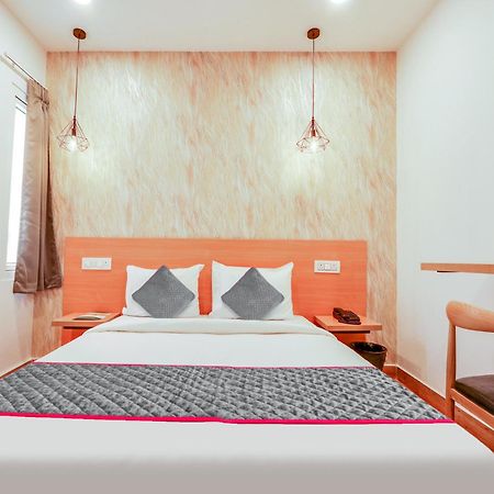 Townhouse Casa Grand Hotel Hyderabad Ngoại thất bức ảnh