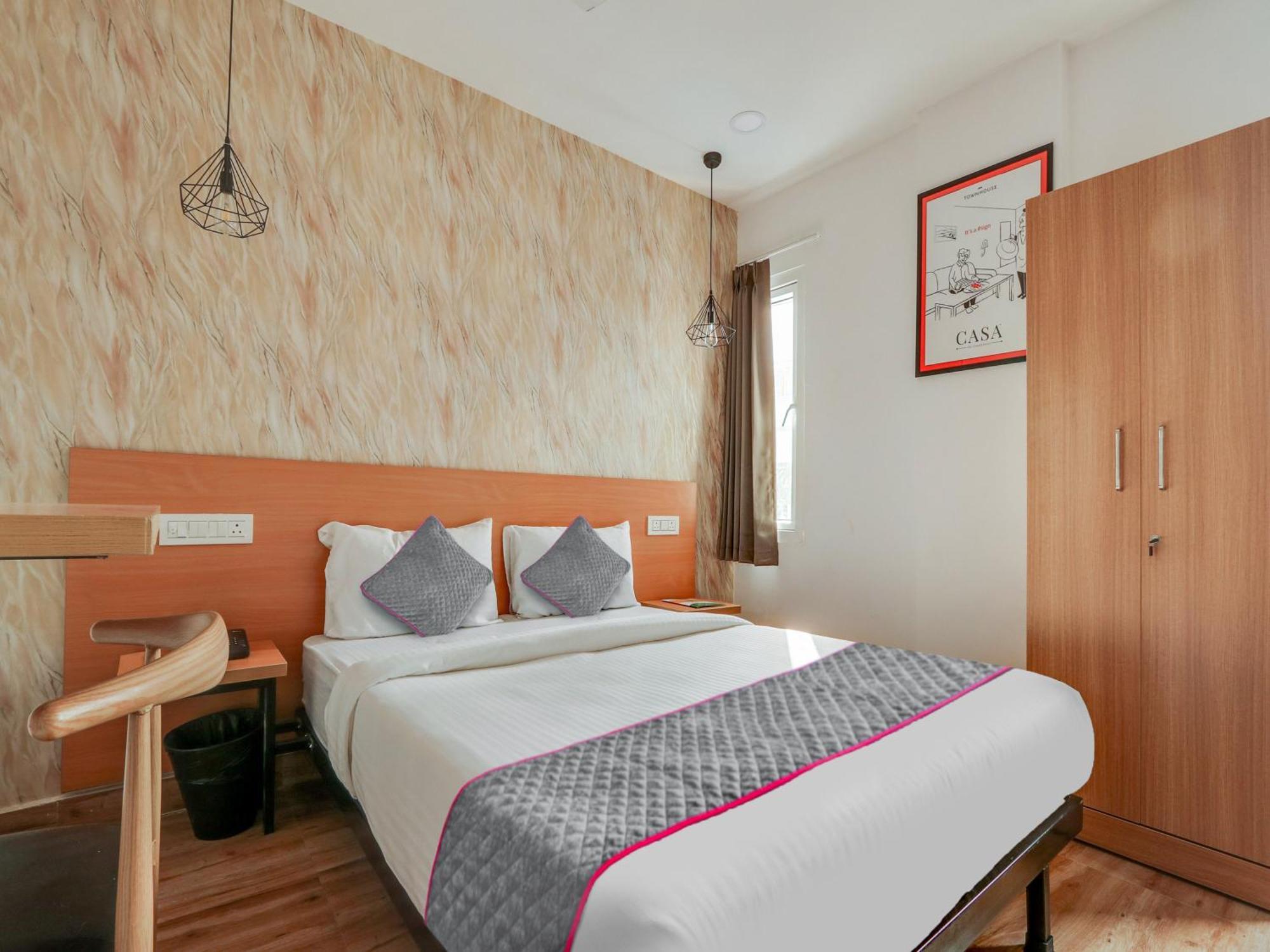 Townhouse Casa Grand Hotel Hyderabad Ngoại thất bức ảnh