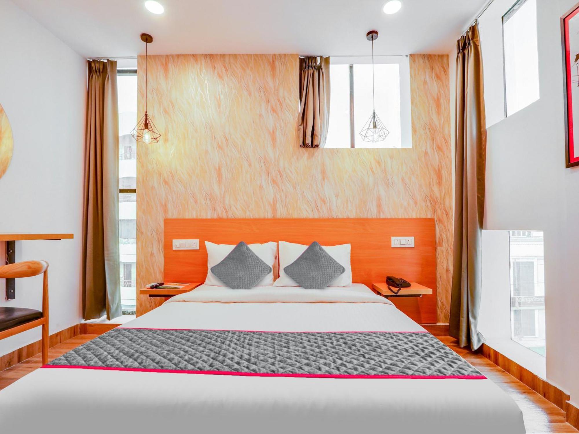Townhouse Casa Grand Hotel Hyderabad Ngoại thất bức ảnh